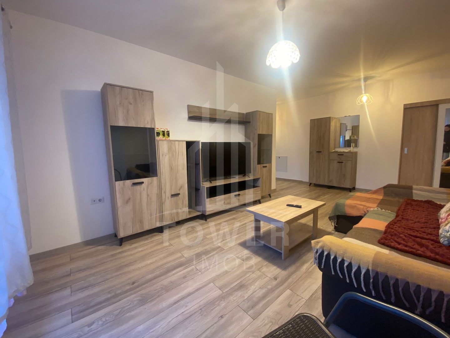 Închiriere apartament 3 camere – zona Kogălniceanu - Poză 1