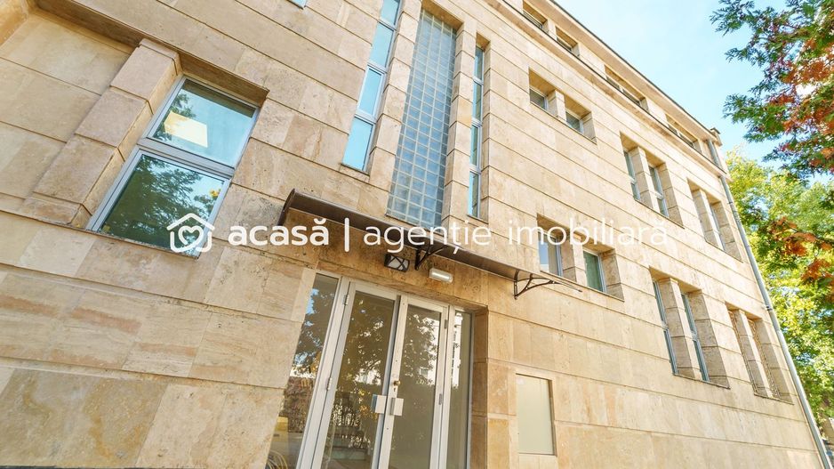 Birouri de închiriat in cladire simbol - Poză 1