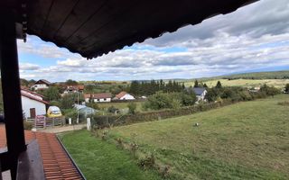 Casa de vanzare cu teren generos in Tocile, Sibiu - Poză 13