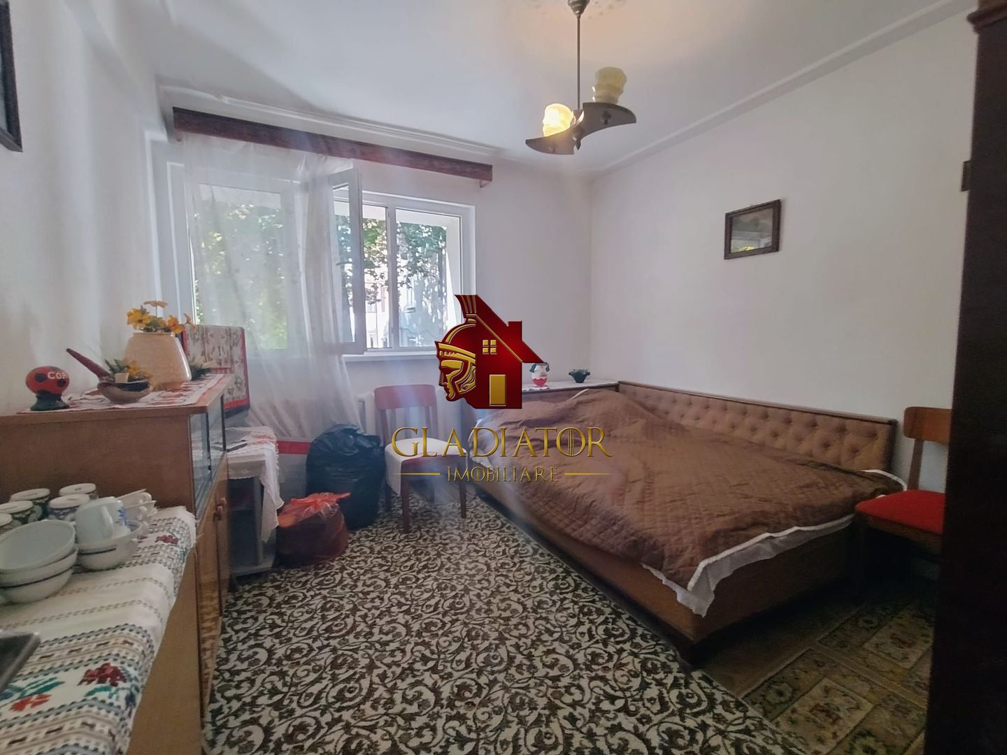 Copou Parc ferit de agitatia bulevardului, spatiu verde, et 1 cu lift - Poză 11