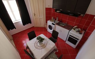 La casa, zona linistita, str Odobescu; camere spatioase. - Poză 15