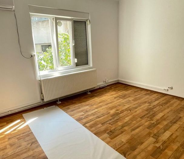 APARTAMENT IN VILA PARCARE ZONA UNIRIII - Poză 5