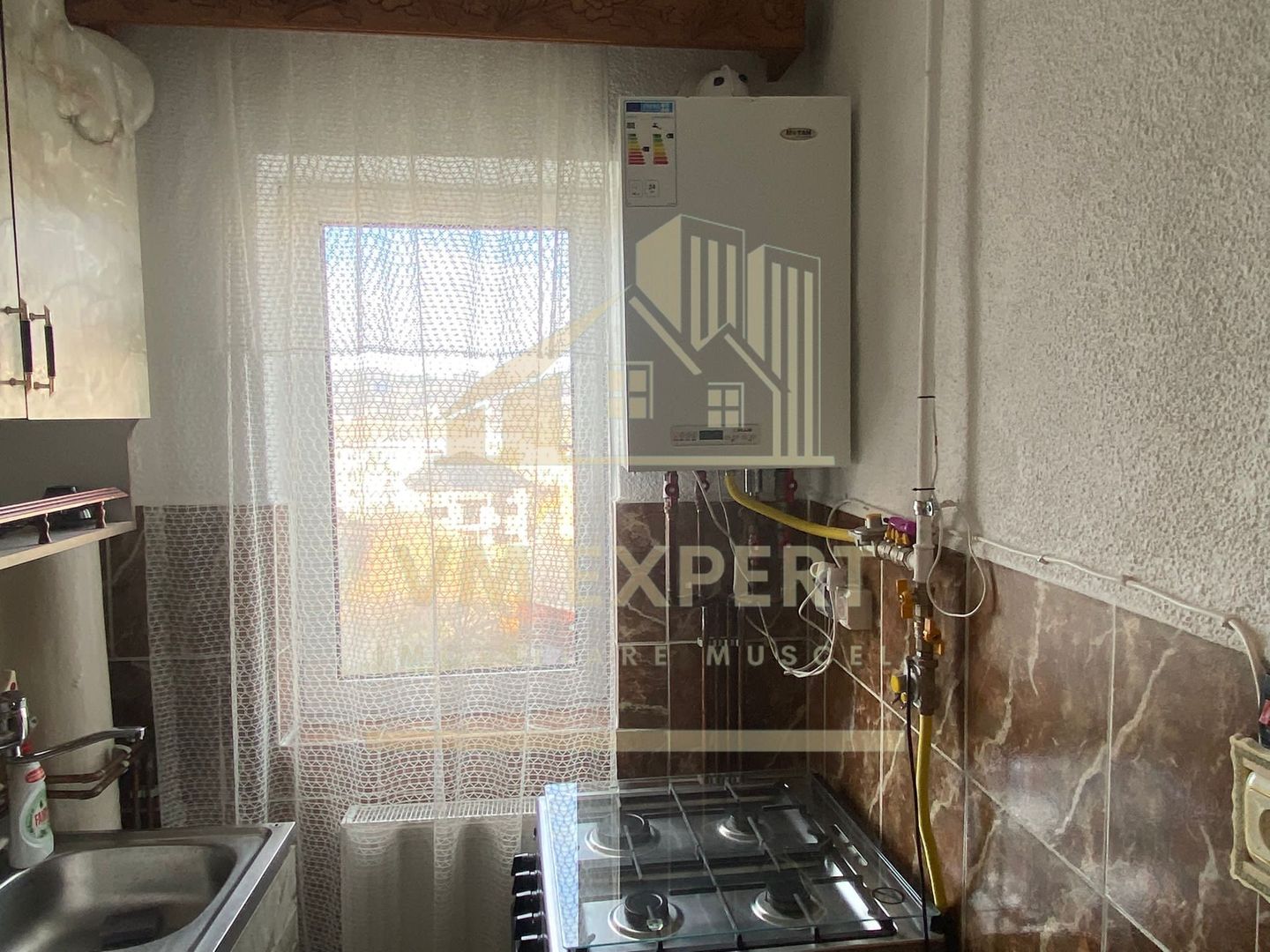 APARTAMENT 2 CAMERE ETAJ 3 VIȘOI CAMPULUNG - Poză 14