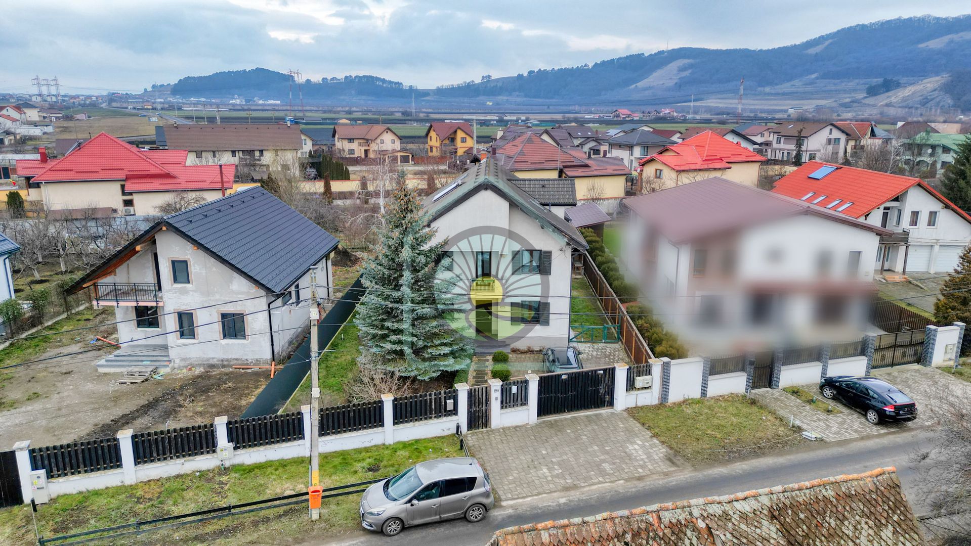 REZERVAT!!! CASA  HARMAN -COMISION 0 - Poză 2