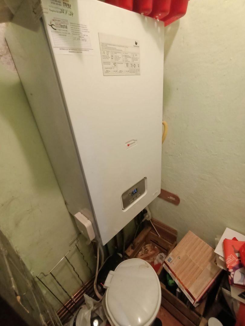 Dambovita | 4 Camere | Decomandat |  Etaj Intermediar. - Poză 8