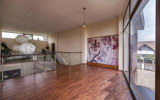 Vilă cu design și dotări deosebite de vânzare - Poză 7
