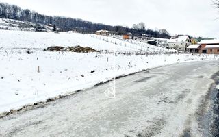 Teren intravilan 1.500 mp. Corunca Valea Iubirii 65 euro mp - Poză 1