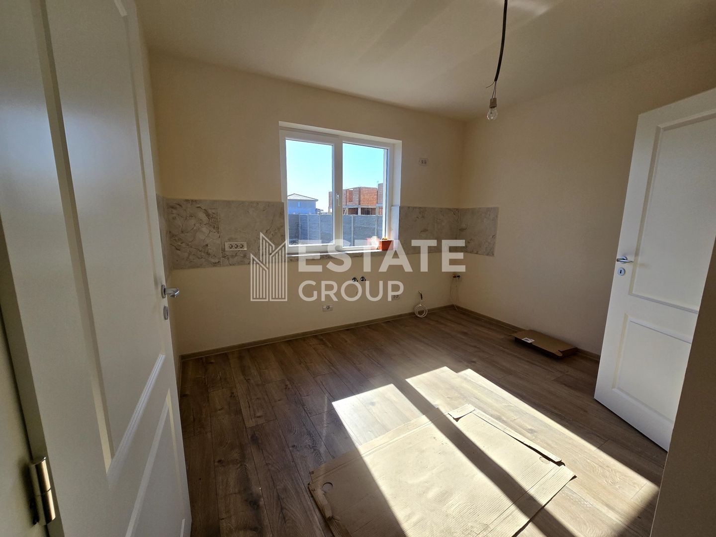 Casa individuala pe parter in Mosnita Noua ! - Poză 4