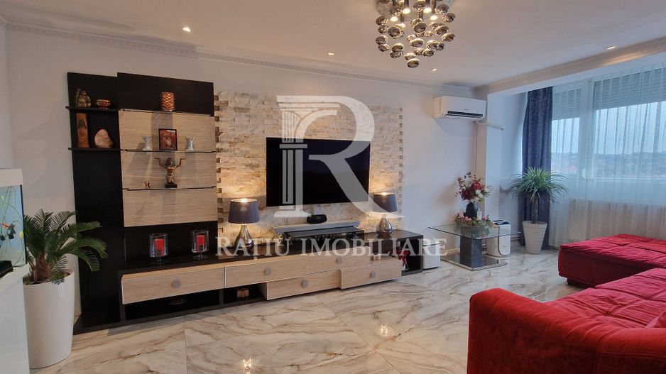 Apartament cu 3 camere | Ascensor | Rogerius | Oradea - Poză 1