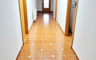 Oferim spre inchiriere spatii pentru birouri, zona Soarelui, parcare privata - Poză 9