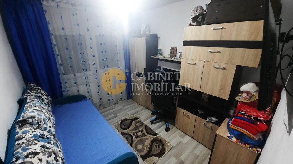 Dacia - Etaj Intermediar - 3 Camere Decomandat - Poză 4