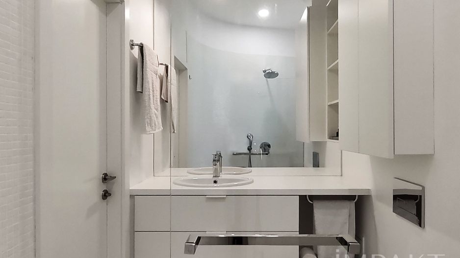 Apartament modern cu 2 camere in centrul orasului view spre somes - Poză 8