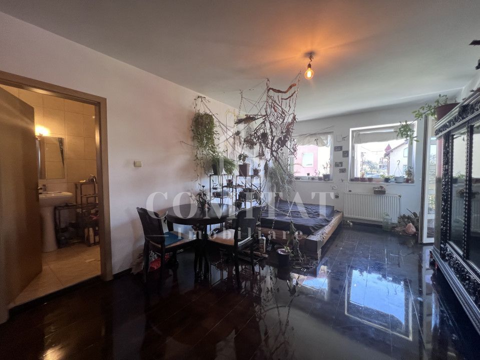 Apartament 2 camere, balcon și parcare | zona Andrei Mureșanu - Poză 1