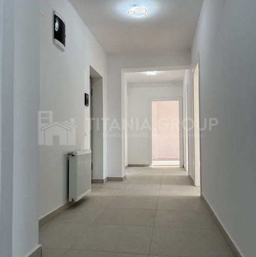 Apartament 3 camere, decomandat, 80 mp utili, 2 terase, parcare boxa - Poză 5