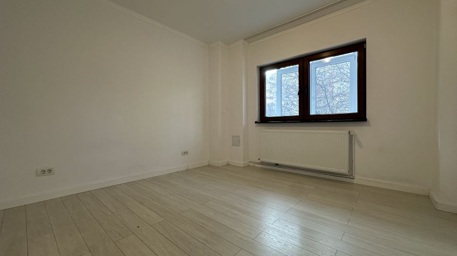 COLENTINA - Teiul Doamnei | 3 Camere Nemobilat | Boiler - Poză 5