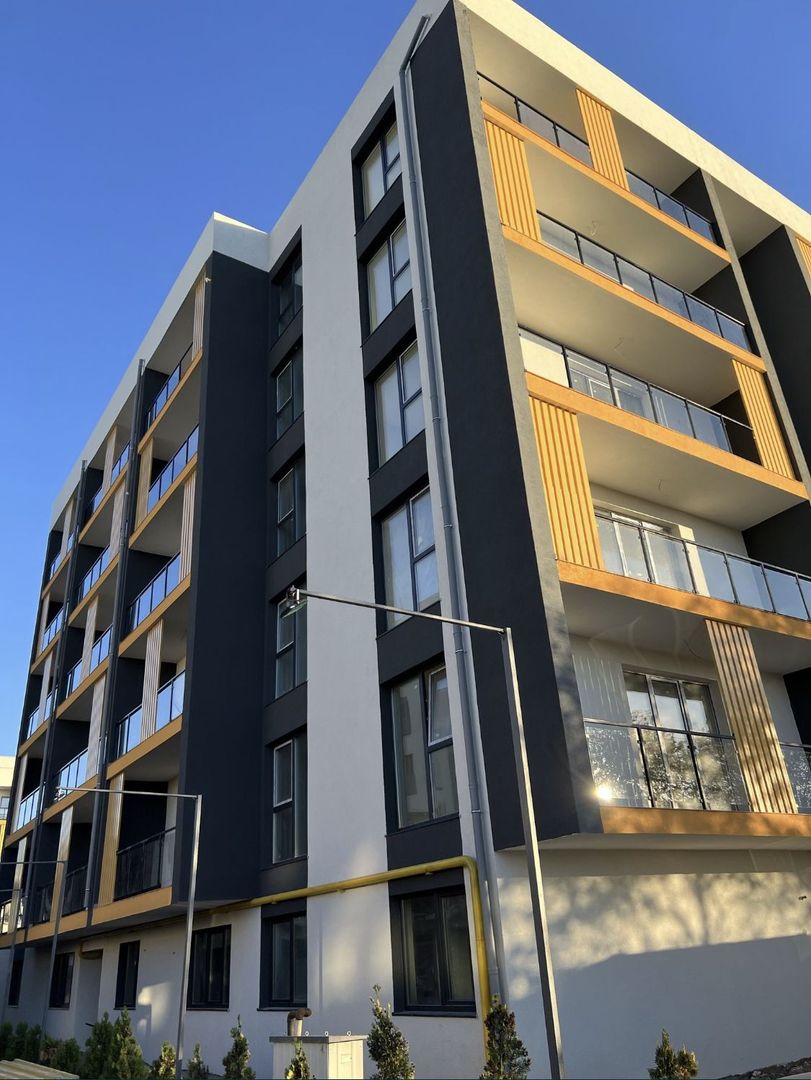 2 camere sptioase 70 mpc predare la Cheie - Poză 6