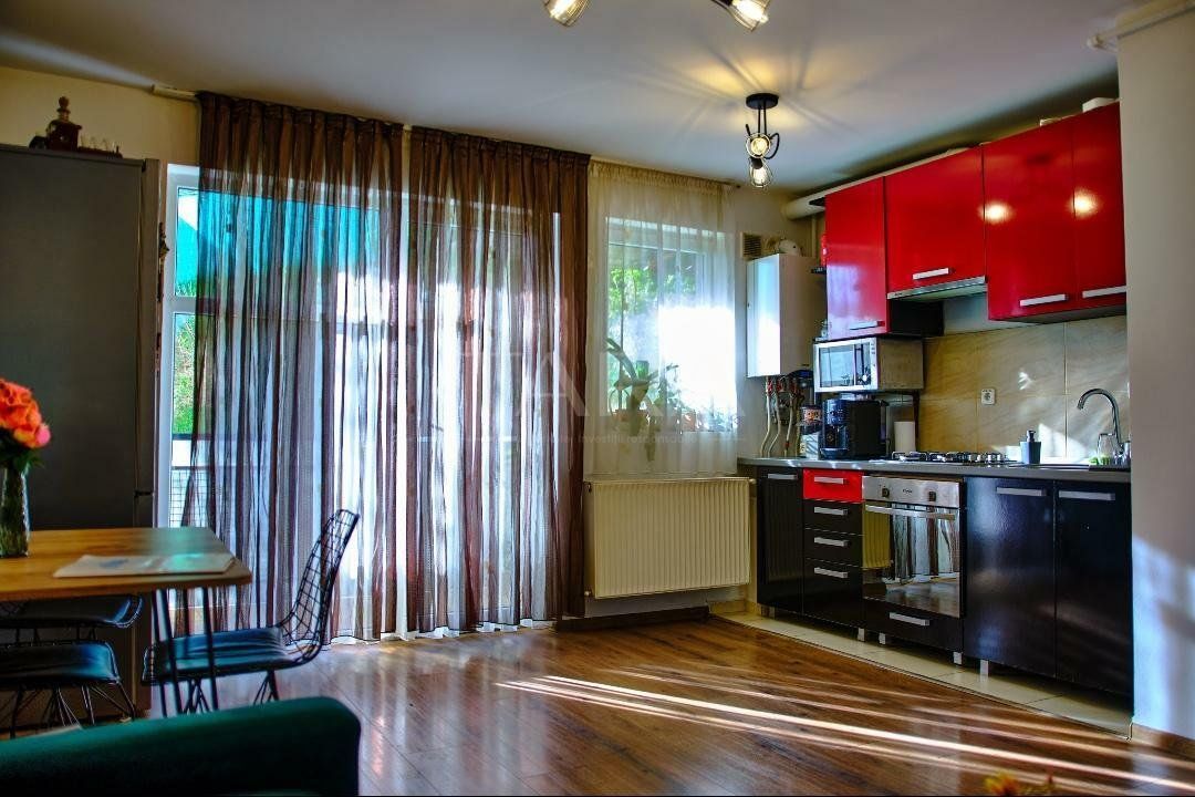 Apartament modern,  complet mobilat și utilat, zonă excelentă. - Poză 1