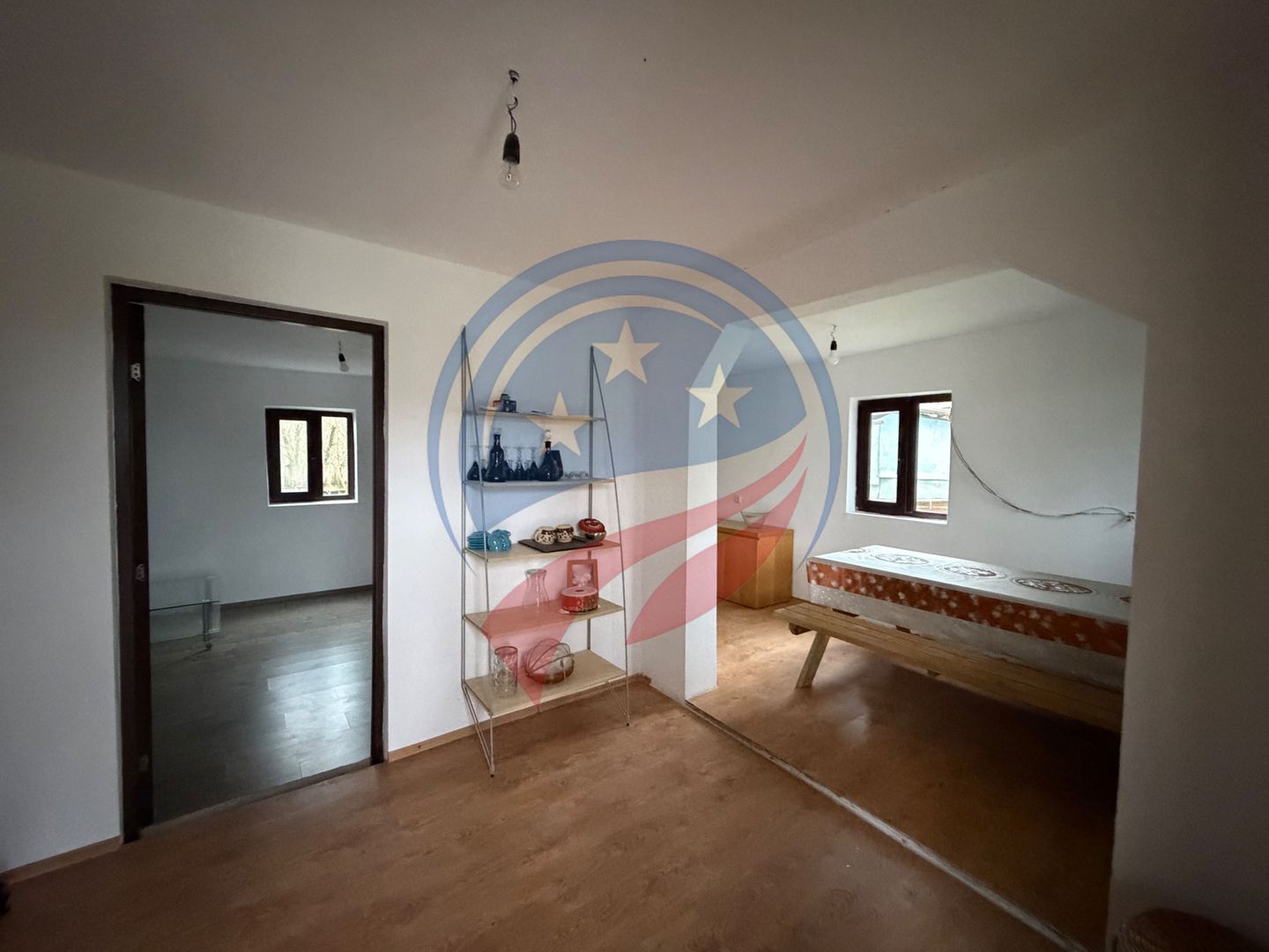 CASA CU TEREN 2500 MP LA 23 KM DE CRAIOVA CU TEAVA DE GAZE - Poză 6