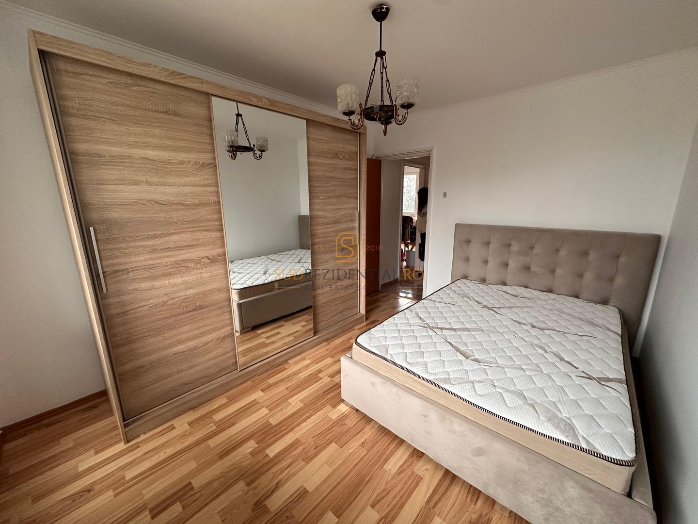 Apartament 3 camere, 62 mp Zona Racovita - Poză 1