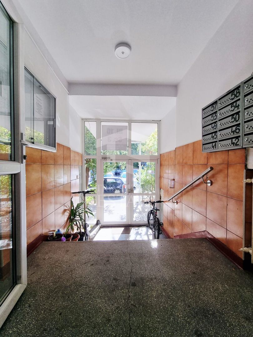 MILITARI LUJERULUI METROU 2 Camere Etaj 2din4 Bloc Reabilitat Termic - Poză 9