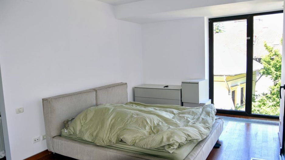 BRASADAS închiriază Ap 4 cam GARAJ Et 3,4/5 ROMANA. - Poză 8