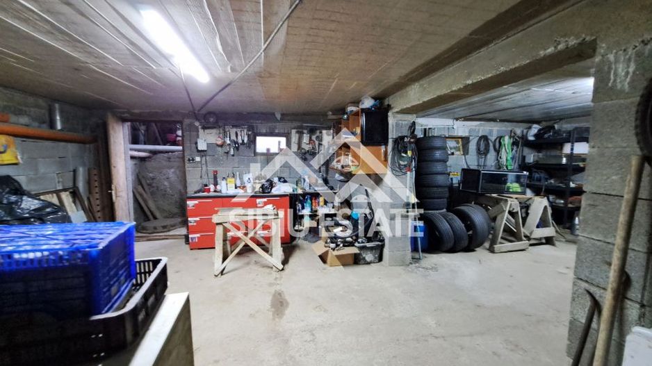 Casa Selimbar, pivnita mare, dormitor la parter - Poză 6