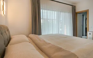 Apartament spatios 3 camere, 2 balcoane, 2 parcari, zona Iulius Mall! - Poză 16