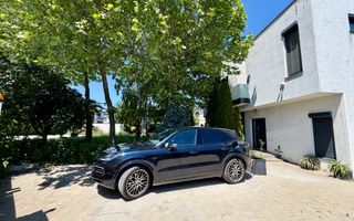 Vila cu 6 camere 230mp / 631mp teren / Independenta energetic/ Piscina / Berceni - Poză 3