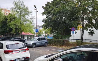 Apartament mare, decomandat, bucatarie separata. PET FRIENDLY. - Poză 32