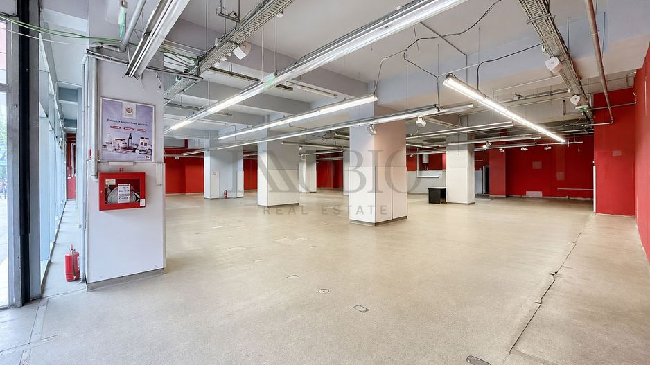 Spațiu comercial excelent | Fost Mega Image - Poză 4