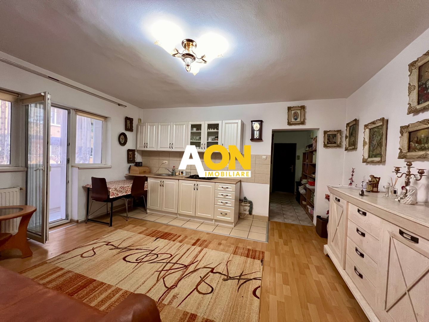 Apartament 3 Camere | 52 mp | Balcon | Zona Cetate - Poză 2