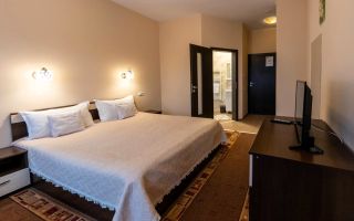 Pensiune Sinaia Langa Castelul Peles | Investitie sigura. - Poză 9