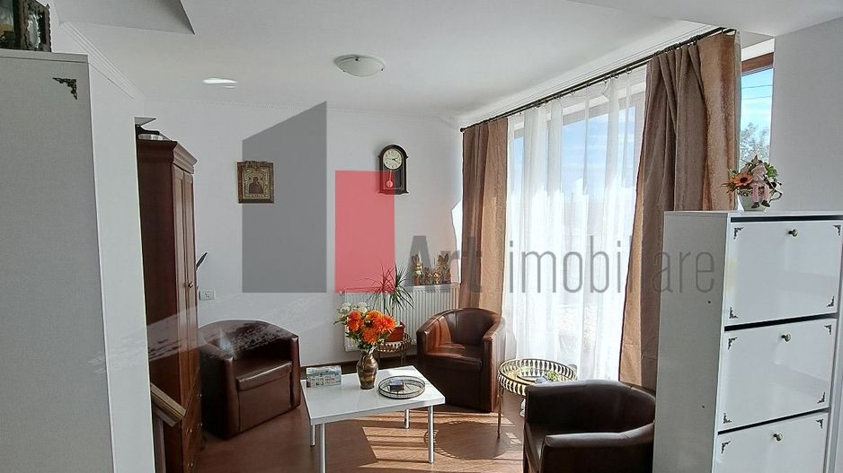 Casa individuala Valu lu Traian - teren mare 1000 mp - Poză 9