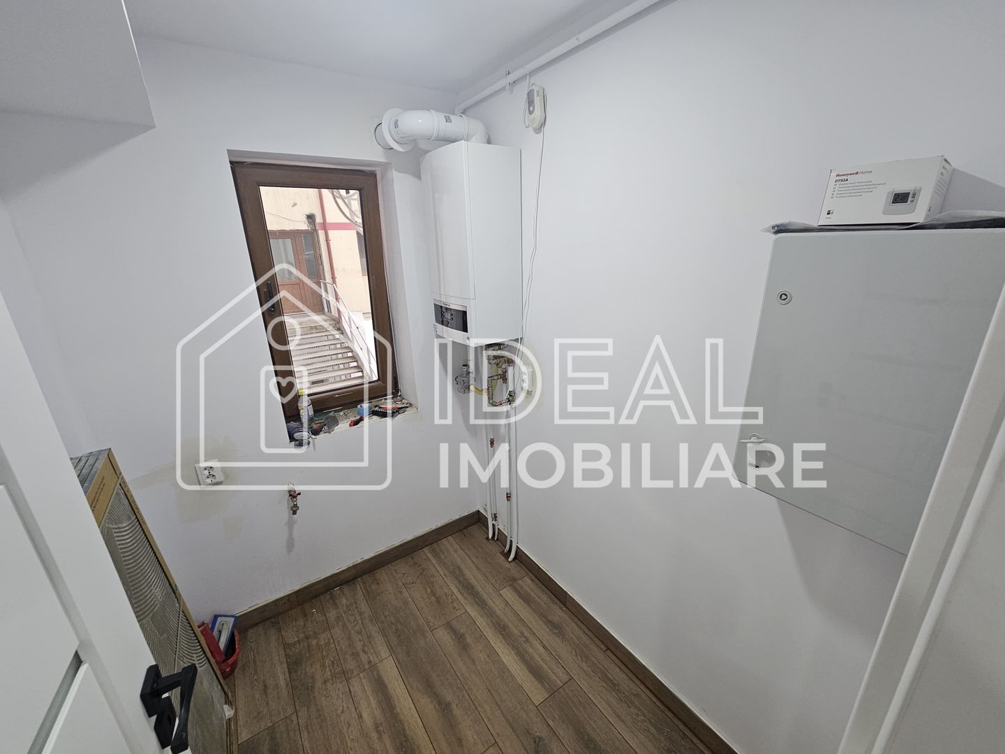 Apartament cu 3 camere si terasa, LA CHEIE 112 mp utili, zona Turnisor - Poză 7