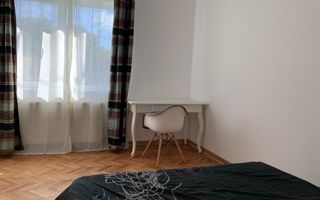Apartament cu 2 camere, etaj 1, zona Centrală. - Poză 5