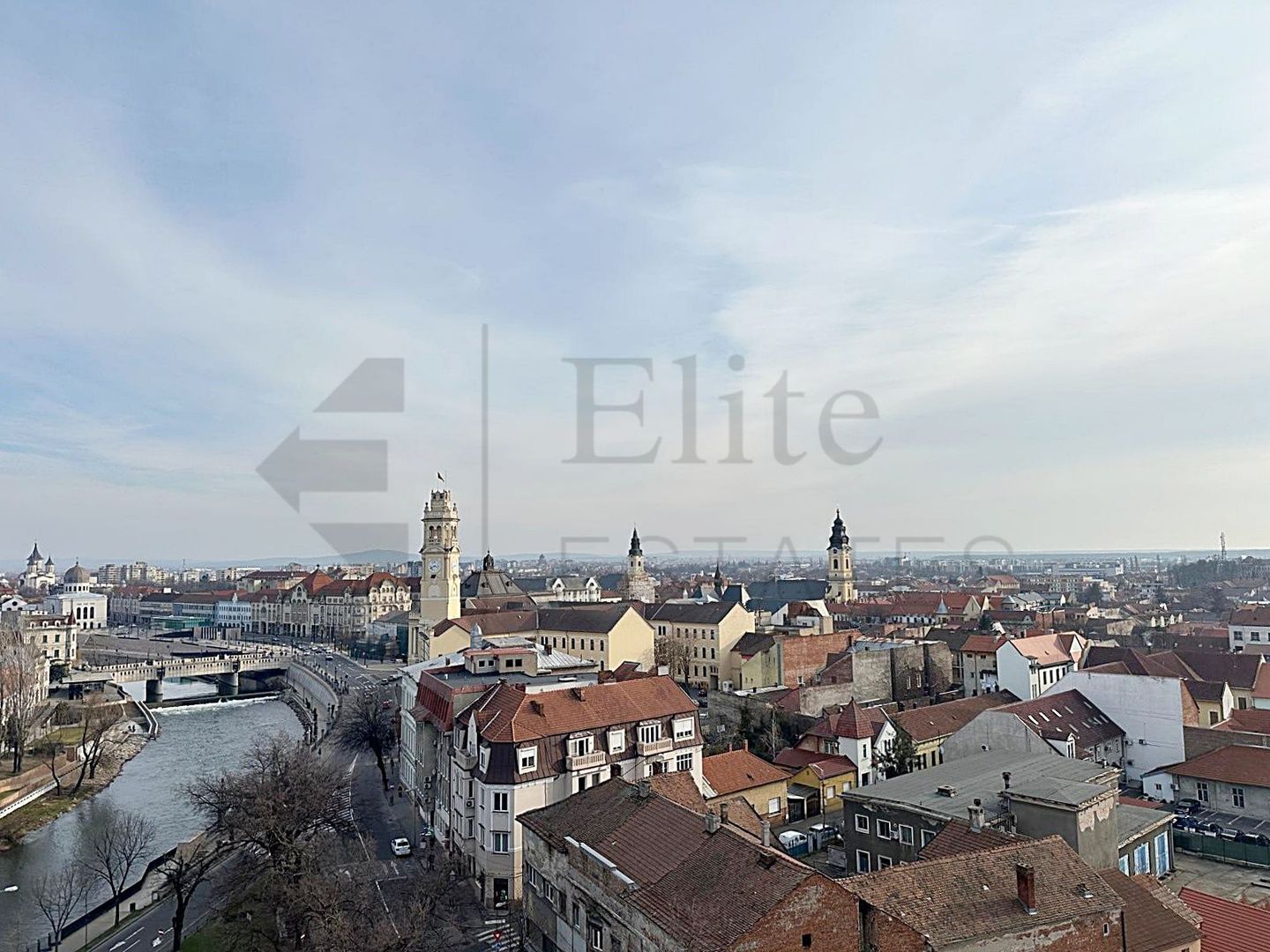 Penthouse de inchiriat ultracentral in Oradea - Poză 3