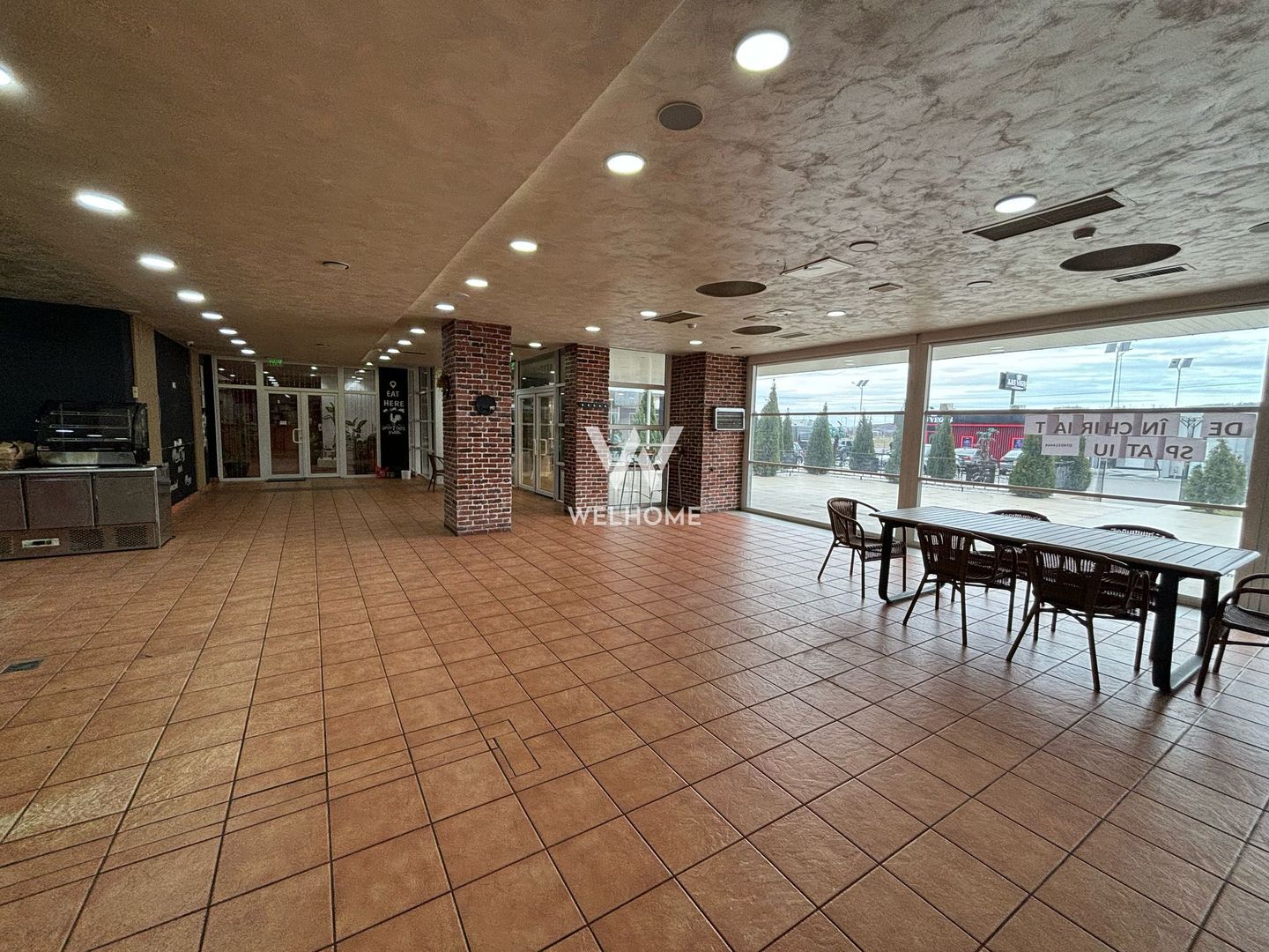 Investitia ideala , hotel, restaurant si spatii de inchiriat - Poză 6