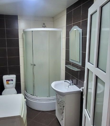 Casă  în 2 nivele - Durlești - Poză 25