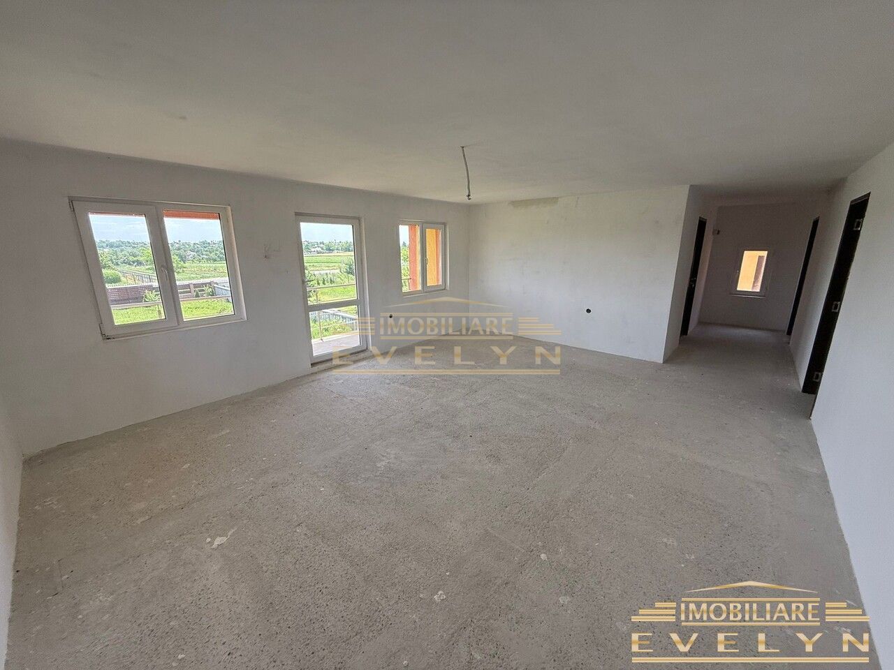 De vânzare casa P+M în Brehuiesti, pozitionata la strada principala - Poză 6