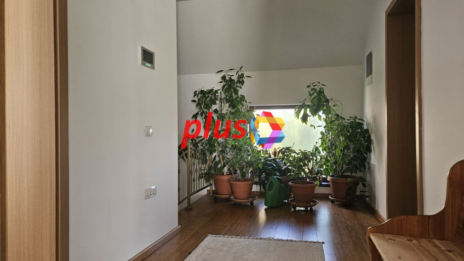 Casă individuala Tractorul 270 mp , zona Coresi - Poză 21