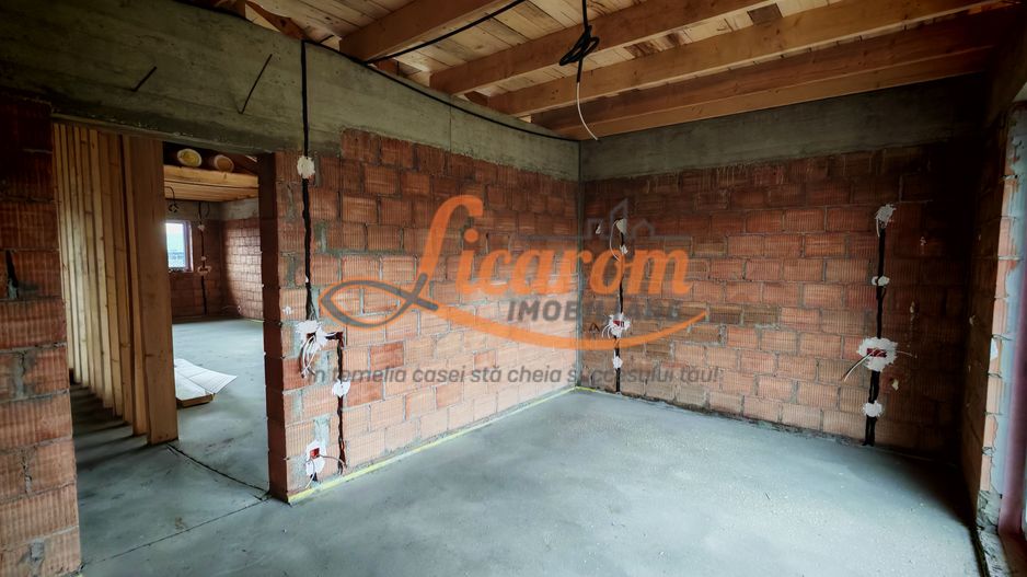 Casa la cheie in CRISTIAN pe Parter, zona de vile,250.000 euro - Poză 16