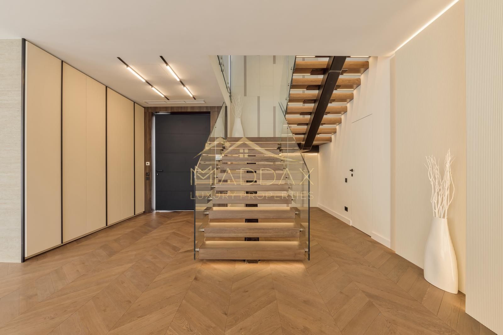 Vila Ultra-Lux *400mp* + Curte *325mp* \\4 camere \\ Pipera - Poză 3