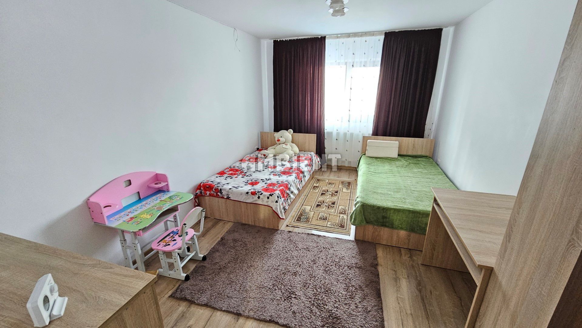 DE ÎNCHIRIAT - apartament cu 2 camere, la VILĂ, zona CASTANILOR; - Poză 1