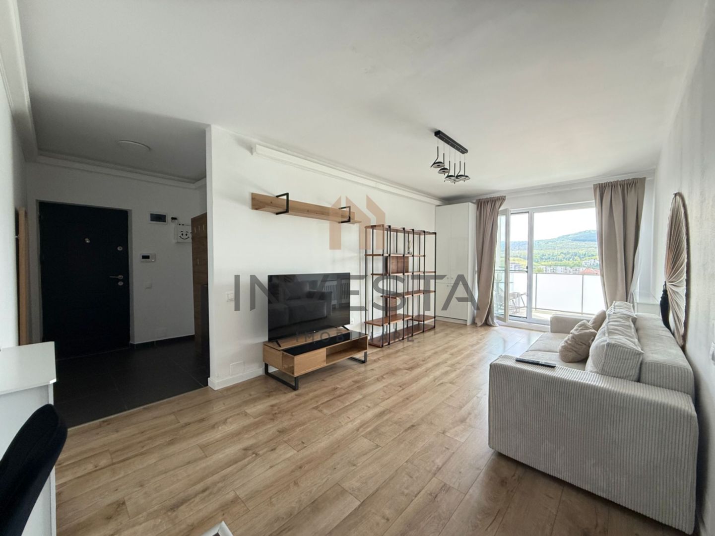 Apartament 2 camere cu loc de parcare subteran zona Grand Hotel Italia - Poză 1