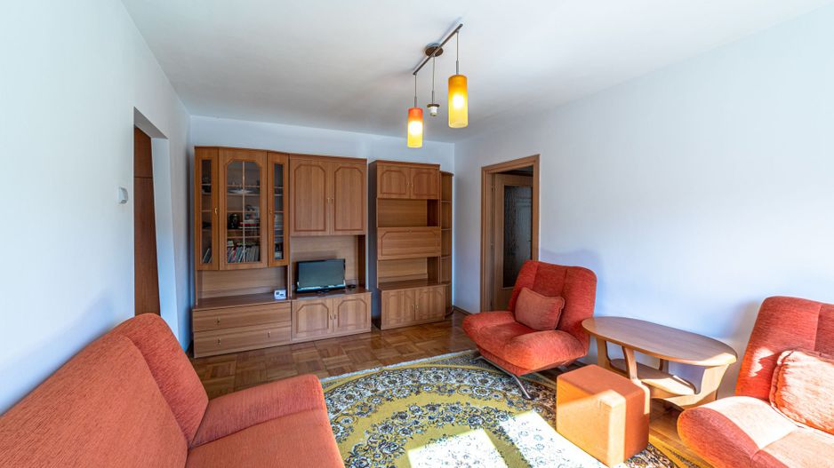 Inchiriat! Apartament cu 2 camere în Podgoria - Poză 2