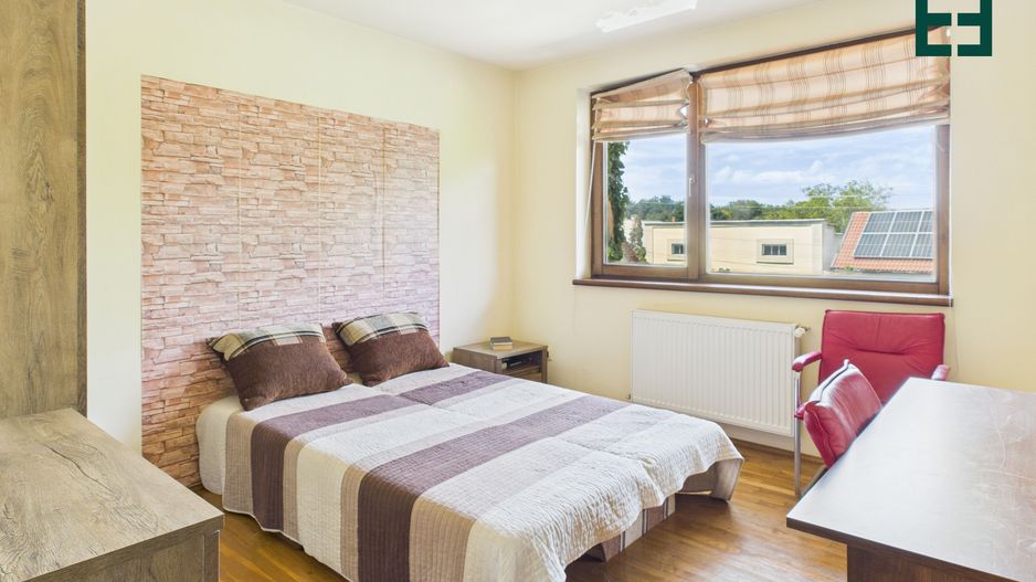 Vilă cu 6 camere - Zona Subcetate - Arad - Poză 31