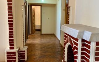 Vanzare Apartament ULTRACENTRAL 3 camere - Poză 3