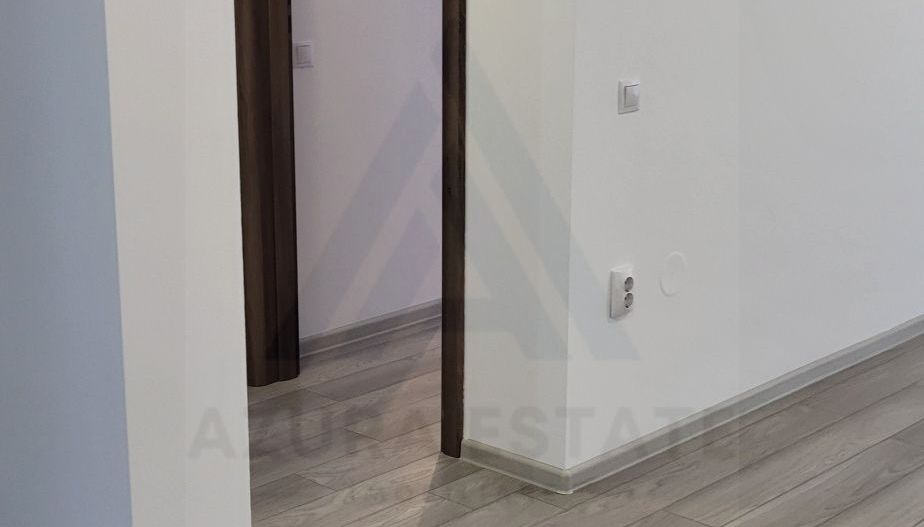 Apartament 3 camere 3 balcoane etaj 1 parcare  Calea Cisnadiei - Poză 2