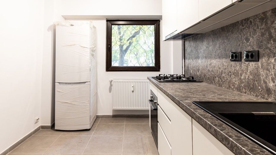 Închiriere apartament 3 camere, 85mp | 1 minut de metrou - Poză 2