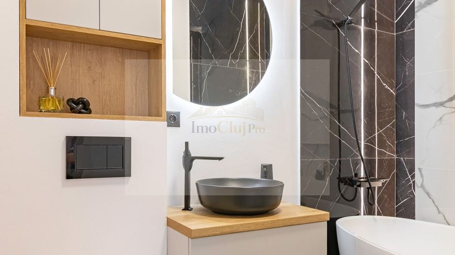 🌟 Apartament vanzare 2 camere, ultrafinisat, parcare, zonă centrală - Poză 13